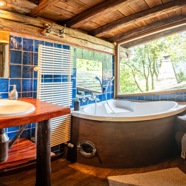 1st Floor Bathroom - Panoramic