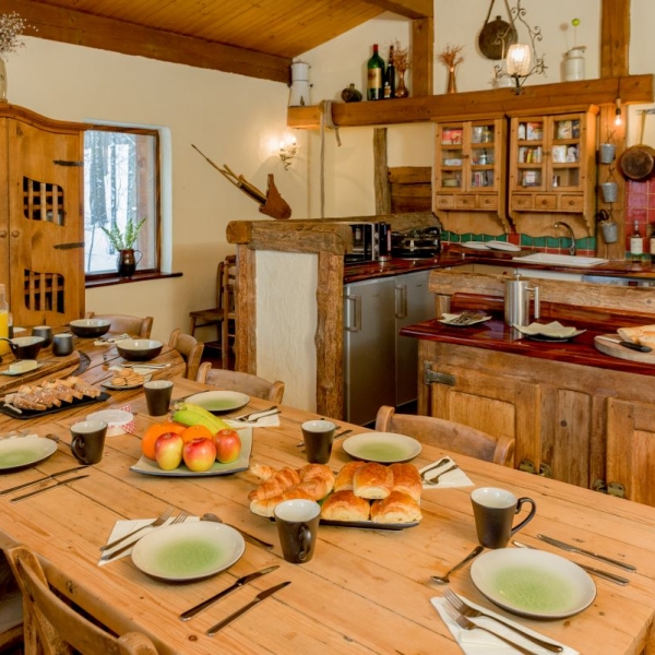 Rocky-kitchen-dining-resized