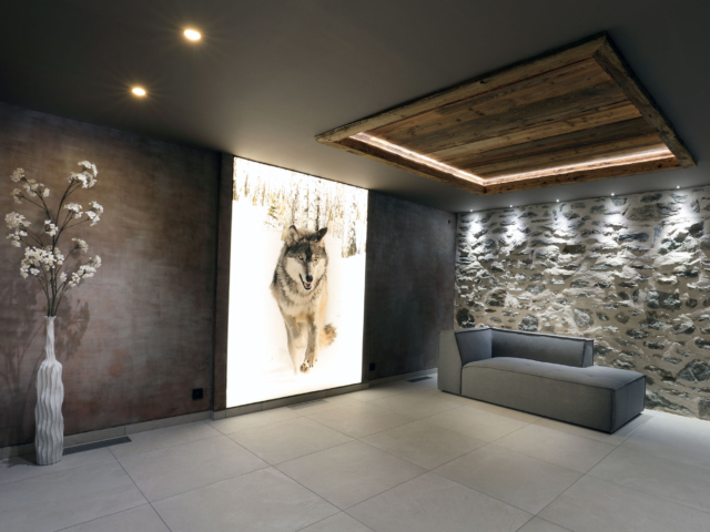 Swimming pool mural